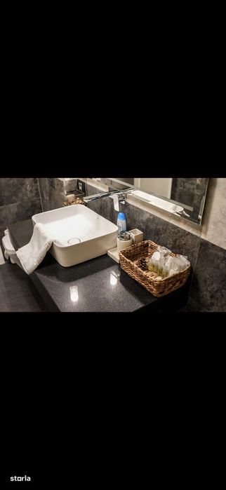 Apartament 3 camere, balcon, zona 13 Septembrie