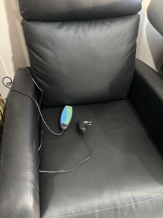 Стол масажен нов не е ползван!