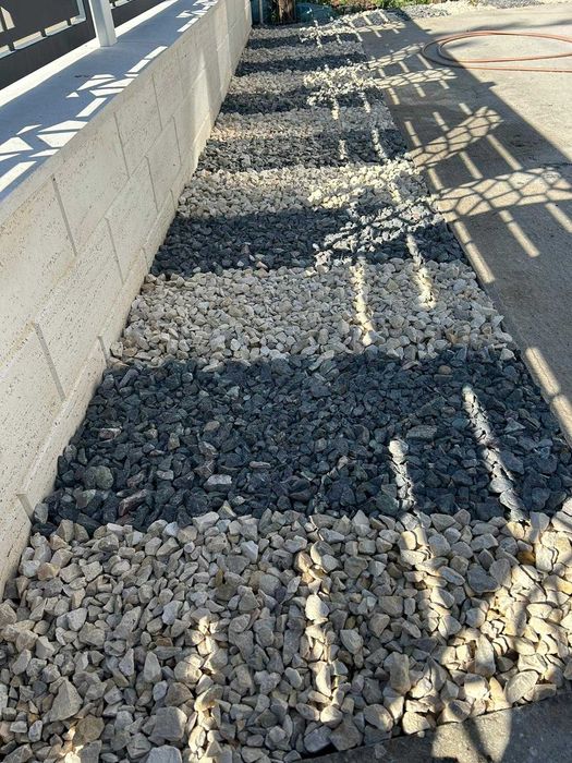 Piatra decorativa concasata diferite dimensiuni calcar granit