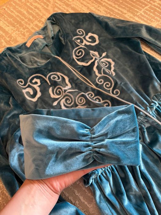 Көйлектер сатылады