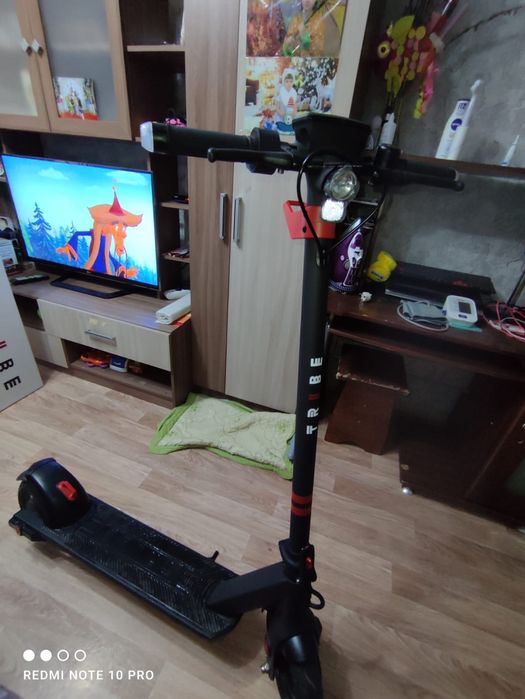 Электросамокат Maya