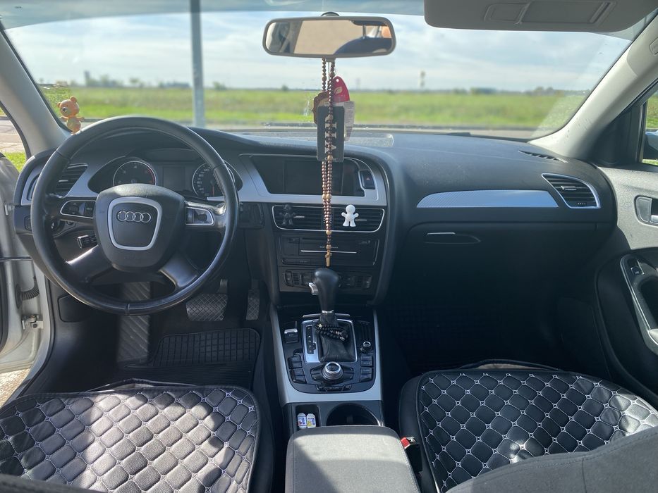 Vand Audi A4 B8 2010