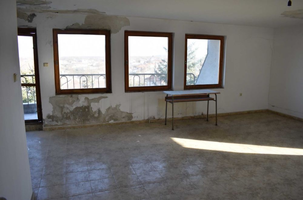 Собственик продава сграда в гр. Шабла - с потенциал за хотел