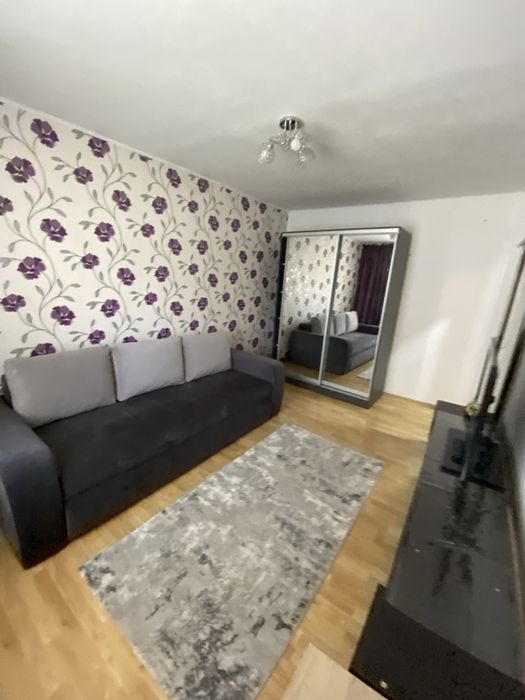 Garsoniera Pitesti Etajul 1  Cu Centrala pret Fix 50.000€