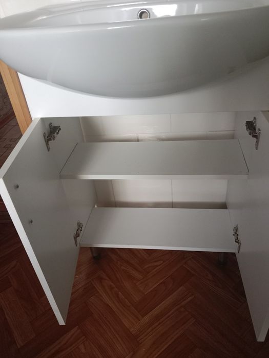 Шкаф-тумбу с раковиной