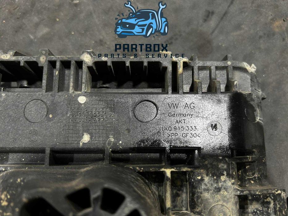 Стойка за акумулатор за Golf VI