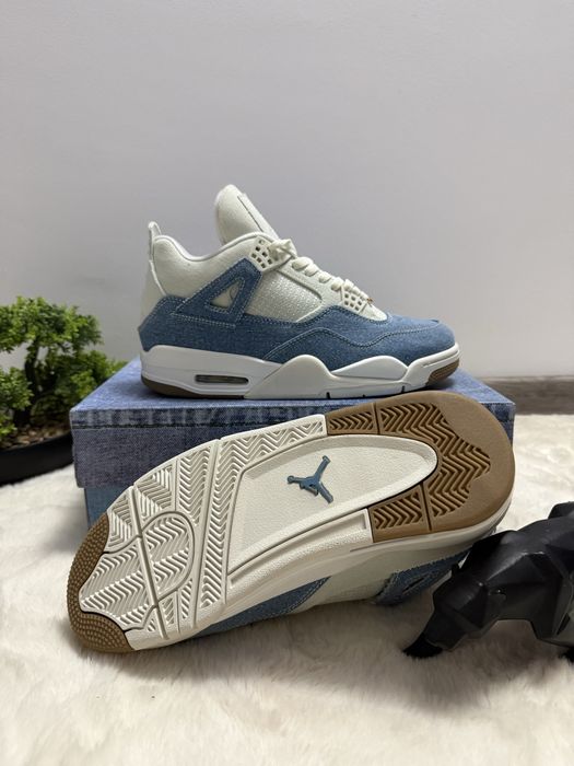 Air Jordan 4 Denim