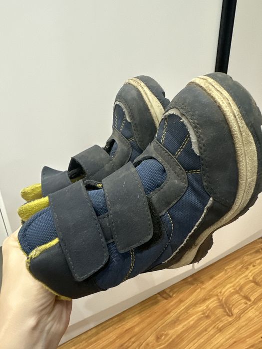 Отдам сапоги демисезонные на мальчика р28