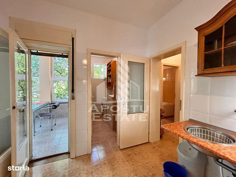 Apartament cu terasa si garaj in zona Medicinei.