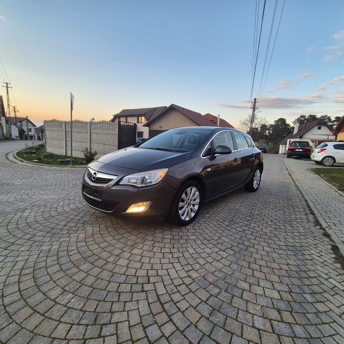 OPEL Astra 2011 — imagine 2