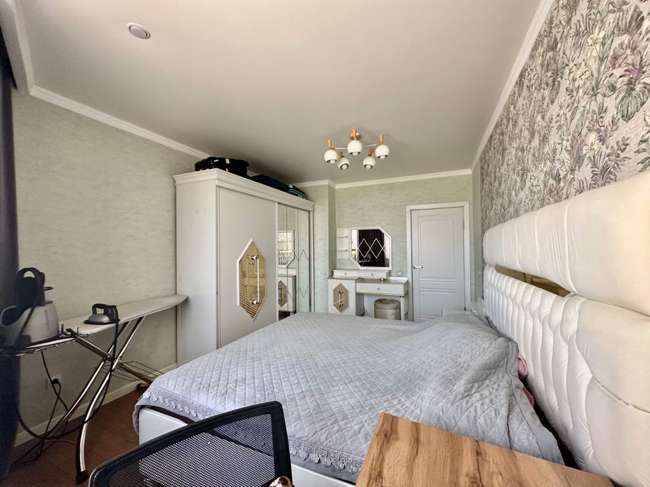 Продам спальный гарнитур, диван, тв зону