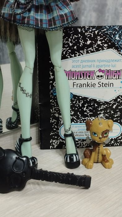 Кукла монстр хай
