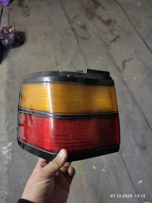 Фонарь задний левый пассат б3