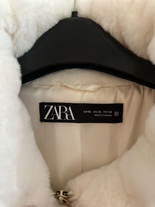 Пухено, бяло палто Zara