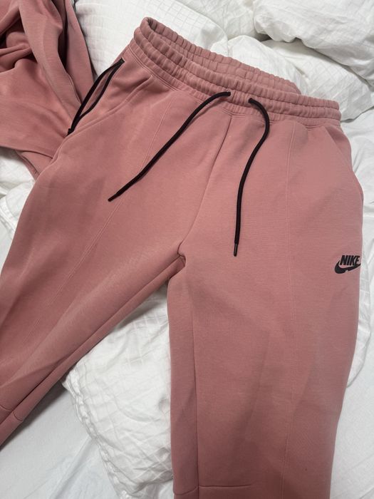 Nike Tech Fleece