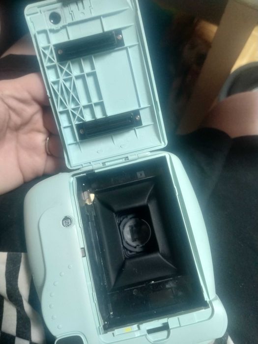 Продам полароид почти новый