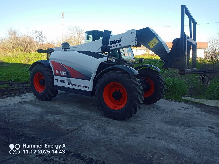 Продавам телескопичен товарач Bobcat TL 360