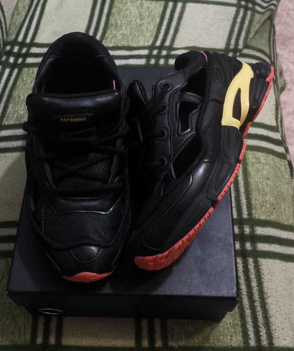 Raf simons Replicant Колобороция Adidas