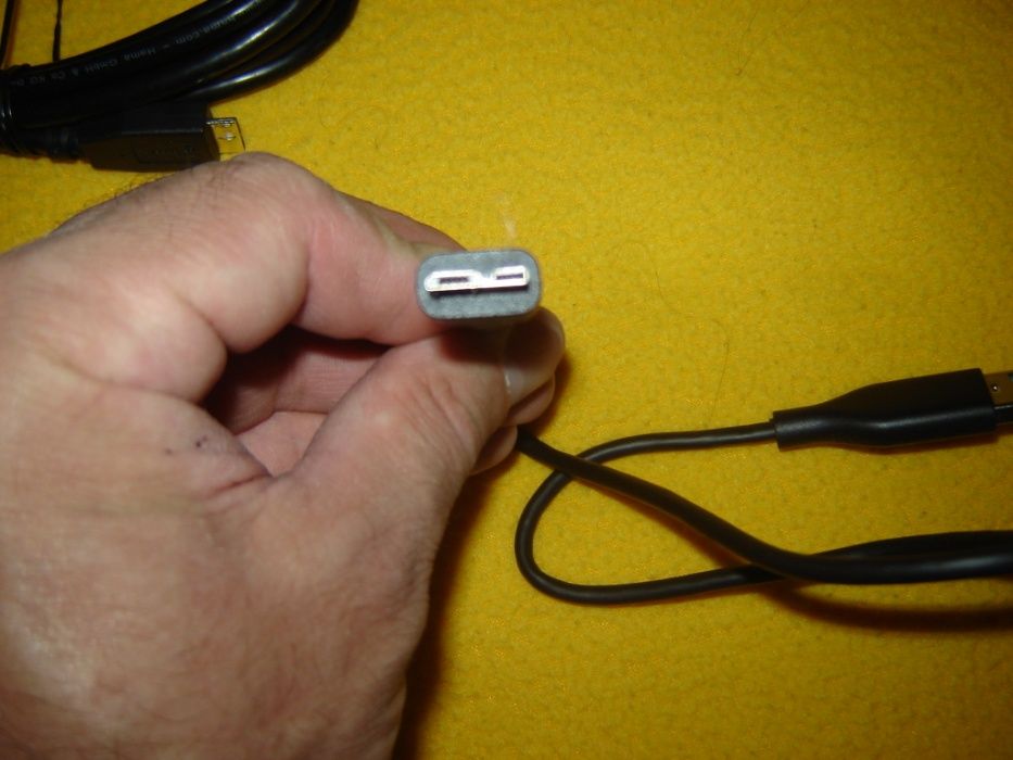 Cabluri date Hard extern noi