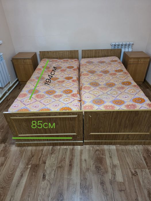 Окна деревянные, кровати