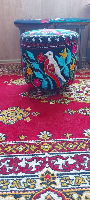 Пуфики в национальном стиле