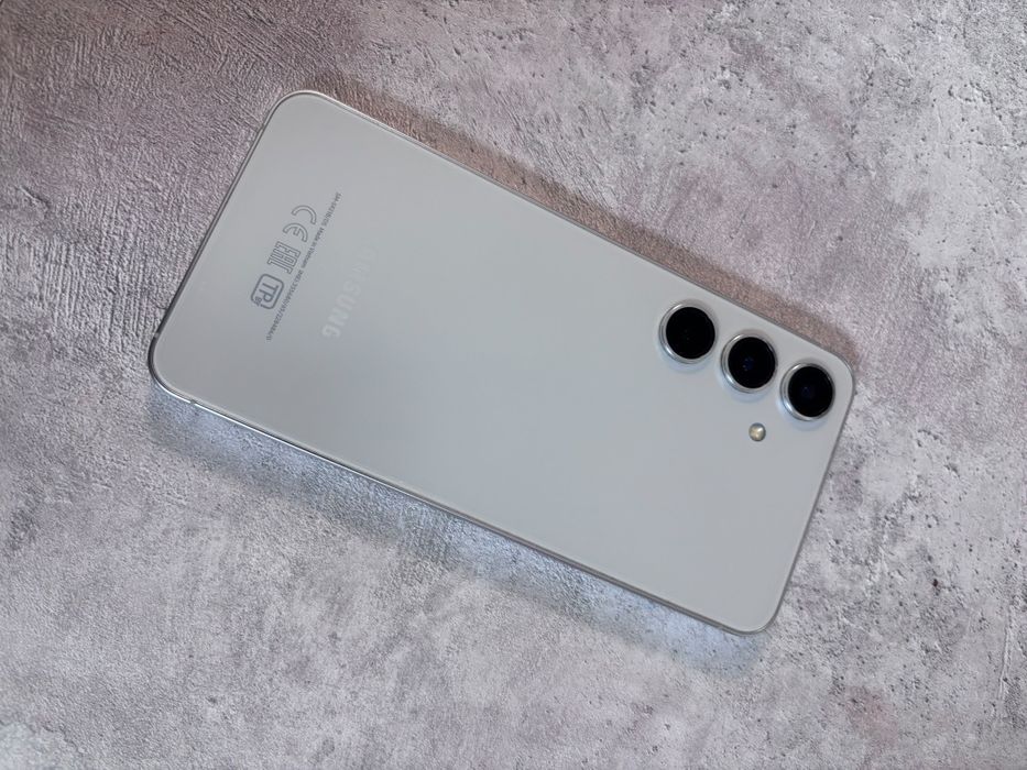 Samsung S24 128 гб