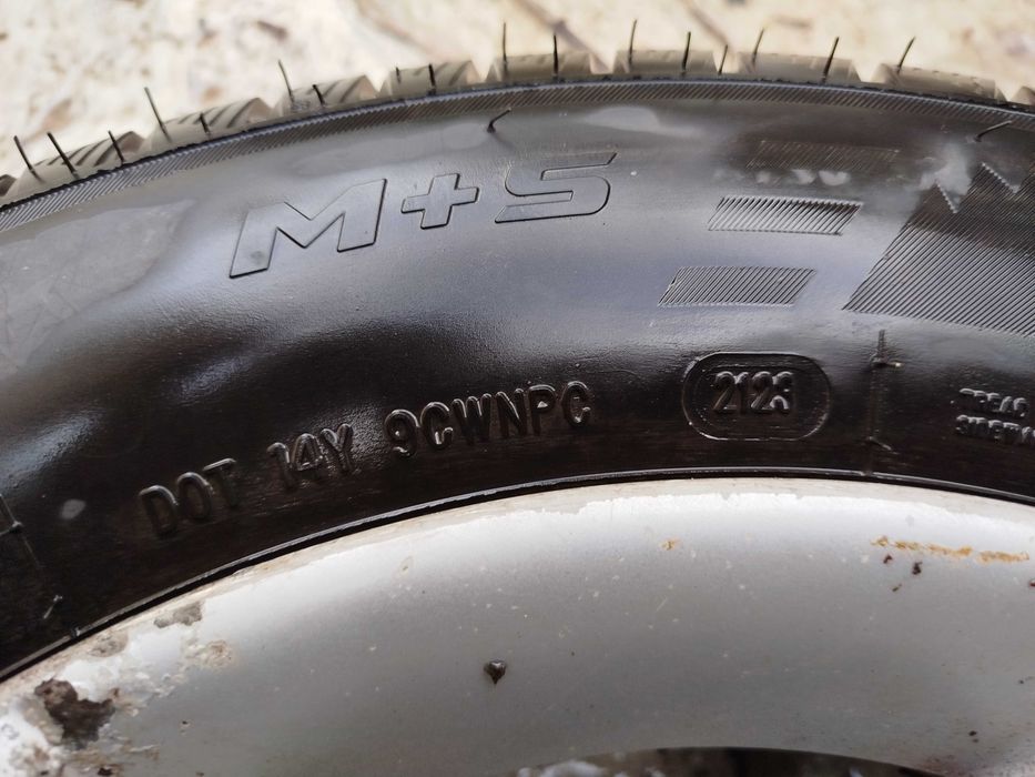 Гуми с джанти за Мазда 5