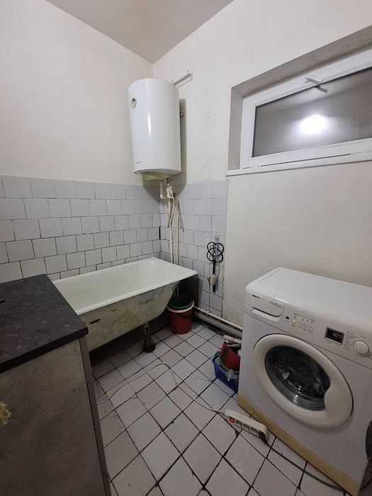 Сдается 3 комнатная квартира на 2 этаже в 4 этажном доме на Джуне