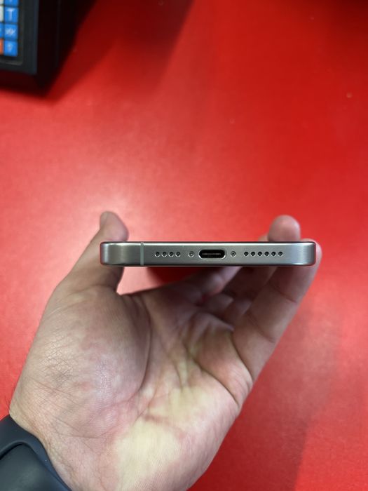 15 про макс 256 емкост 87