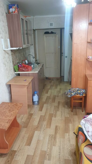 Продам 1 комнатную общежитие