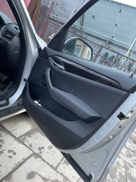 Vand sau dezmembrez bmw x1 n 57