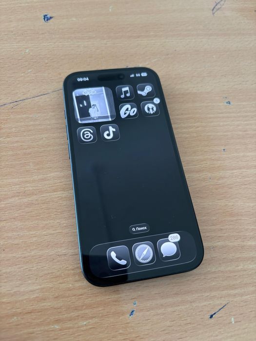 Продаю айфон 16 128