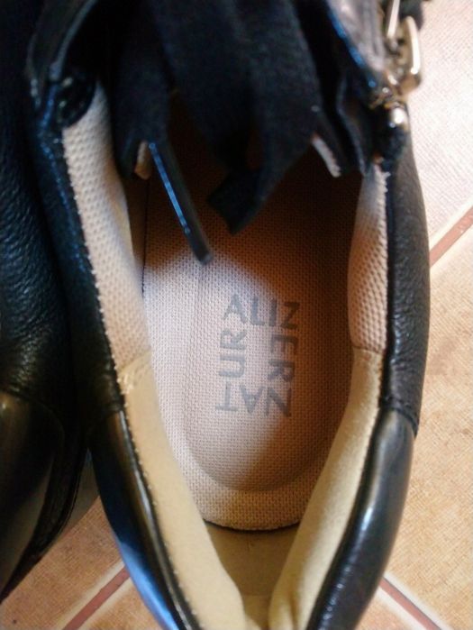 37,5 adidași piele Naturalizer Noi