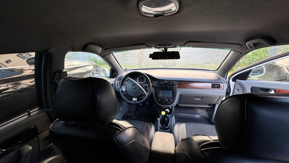Продается Lacetti 2012 года