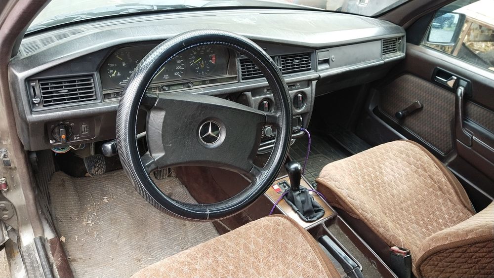 Продам Мерседес 201