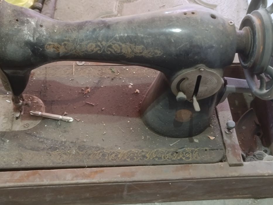 Швейная машина советскии