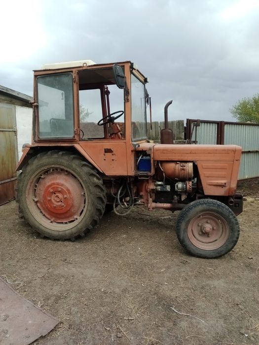 Продам Трактор т 25