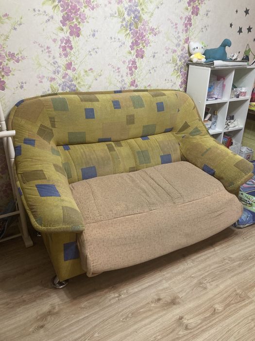 Продам диван раскладной