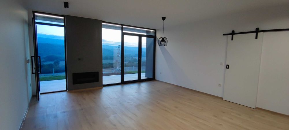 Нискоенергийни къщи до Балчик