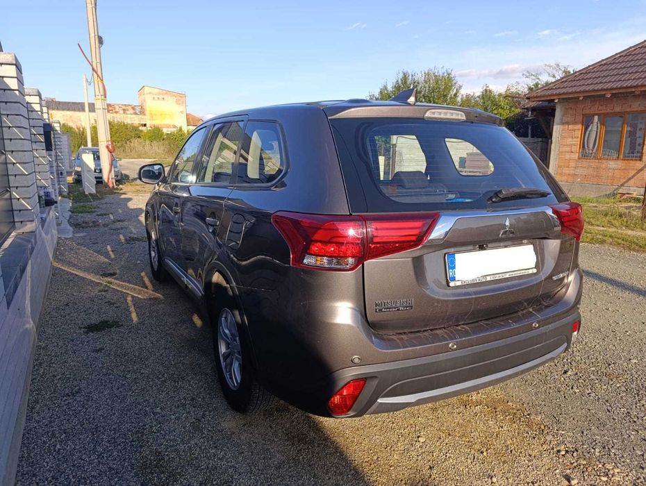 Mitsubishi Outlander 2018