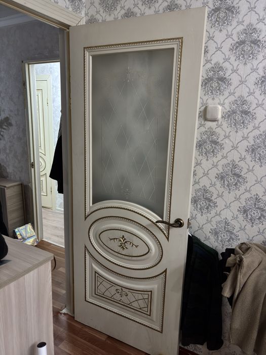 Продаются 1 двери