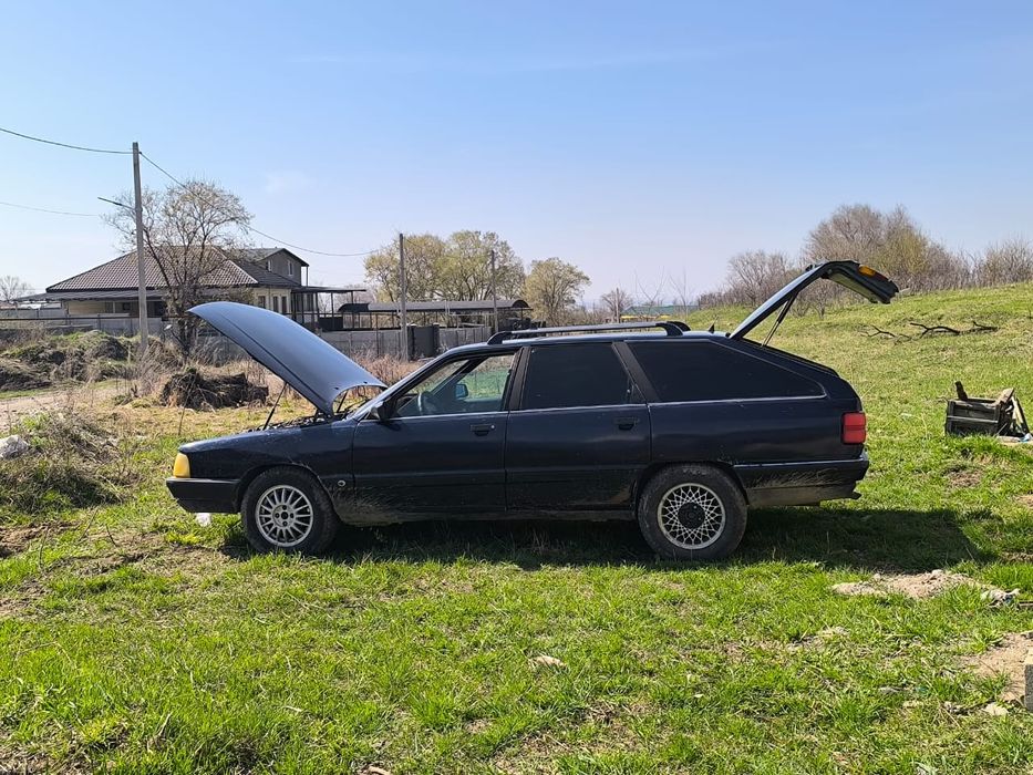 Продам автомобиль АУДИ 100