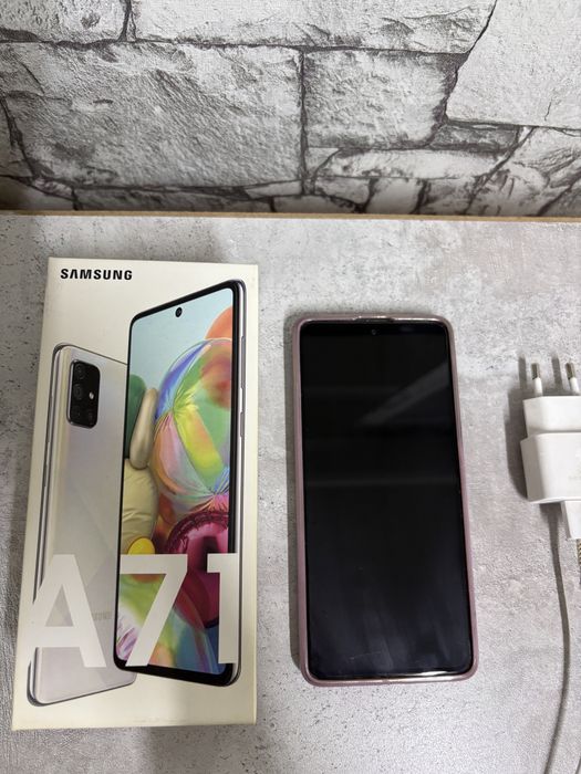 Продам Самсунг А71