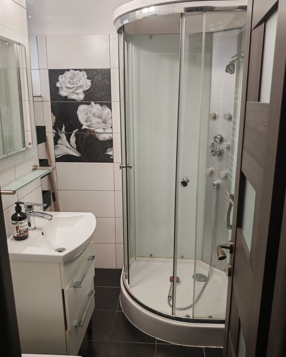 Apartament de  închiriat!!