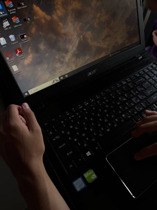 Acer aspire E5-576G