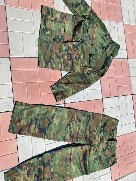 Продам камуфляжный костюм