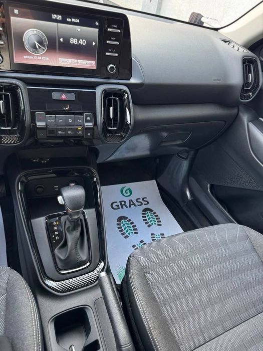 Kia sonet киа сонет 2025 пробег 1.300 новая машина идеал