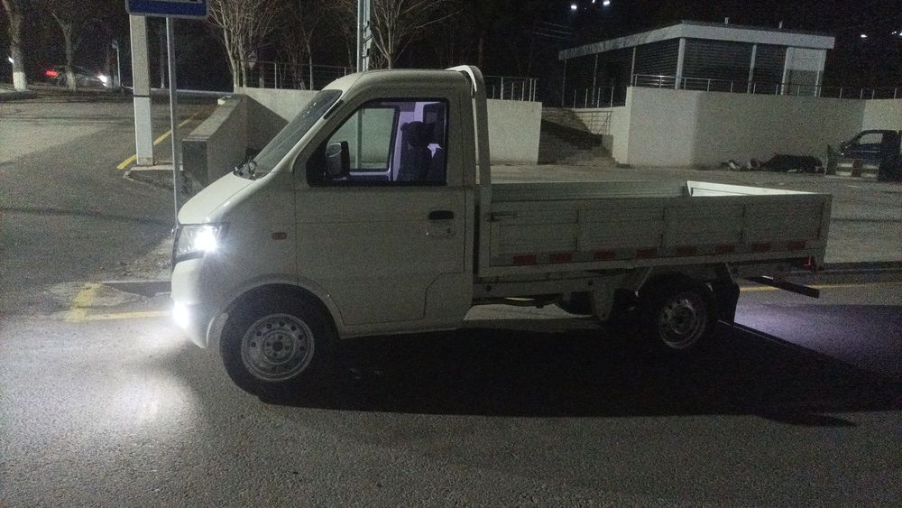 Холати янгидек агдарилга тумалаган мошина емас бензинда завотиской гур