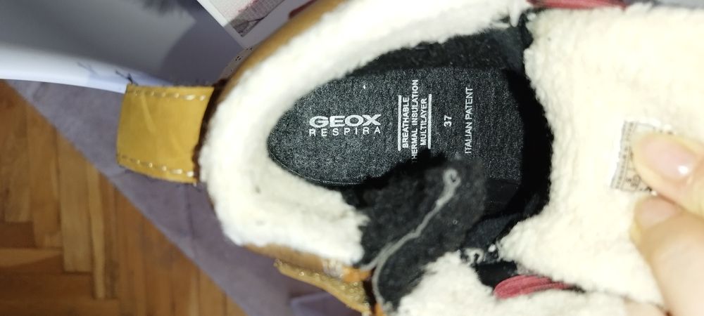 Geox детски апрески
