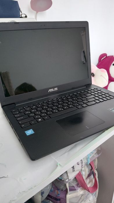 Ноутбук асус сатылады